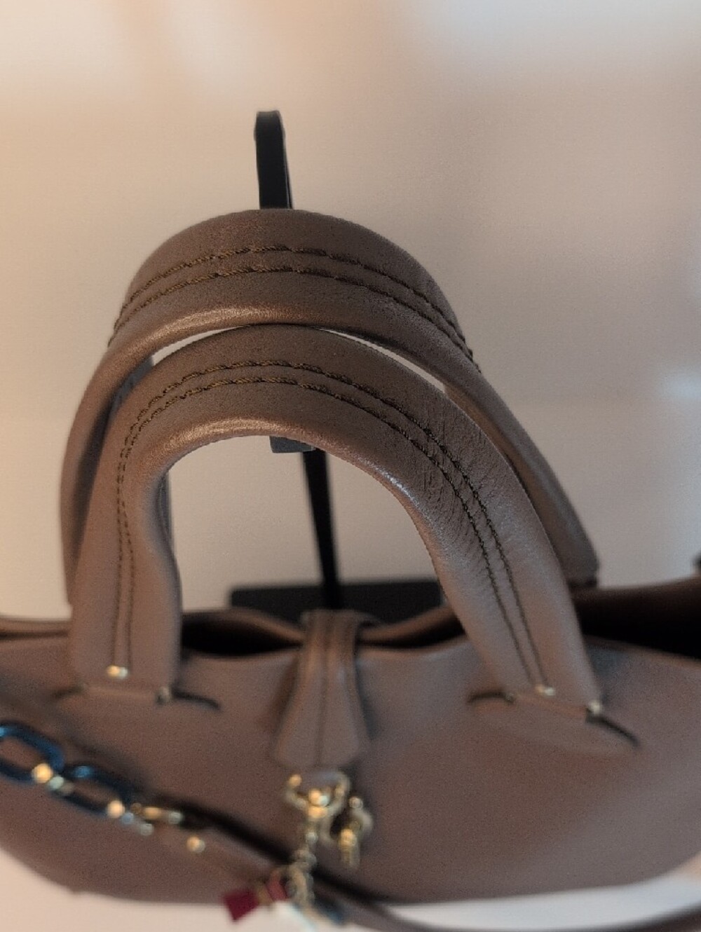 Bally Taupe/Brown Leather Vintage Tote Bag - Picture 5 of 16